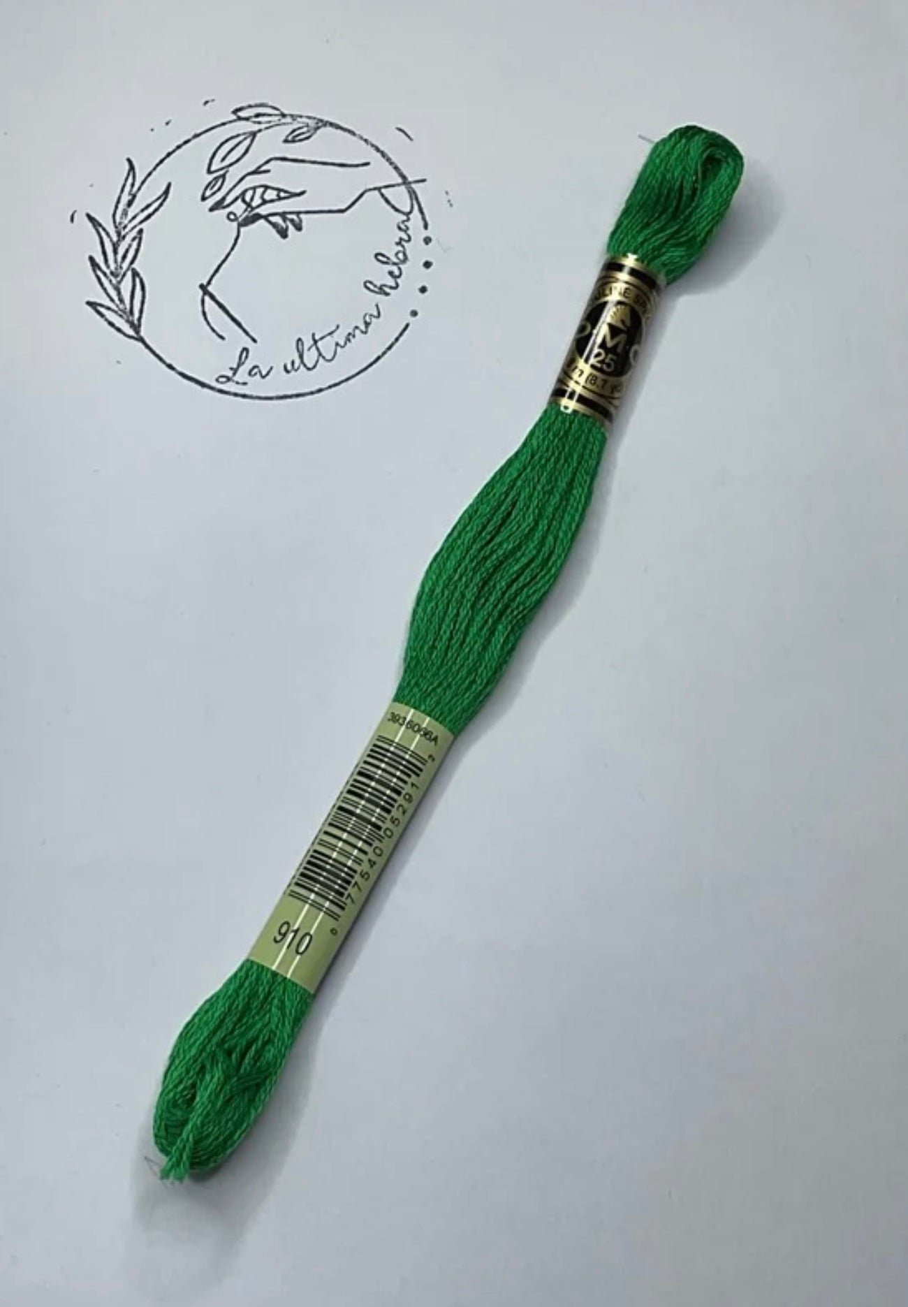 Madeja de bordado DMC - REF.910