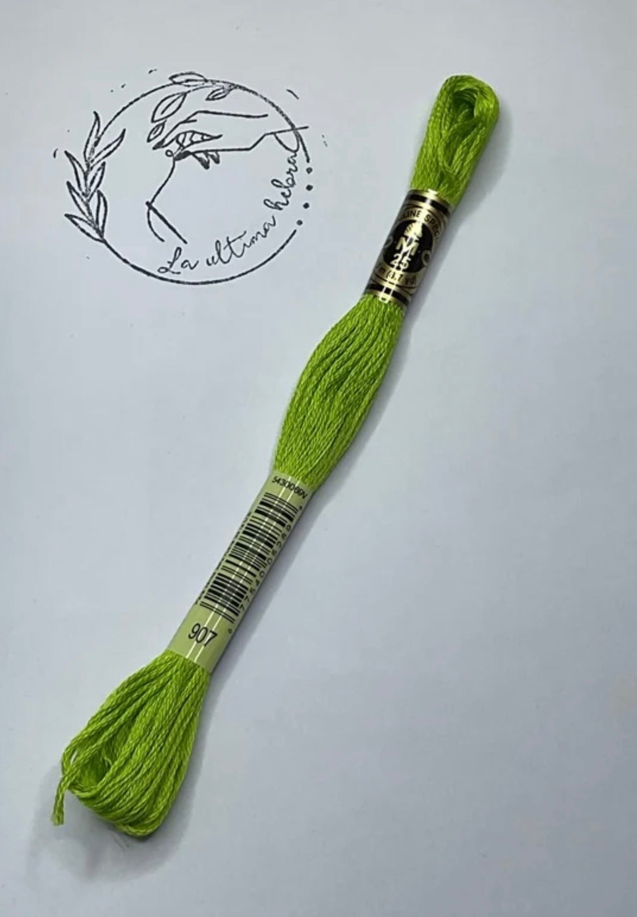 Madeja de bordado DMC - REF.907