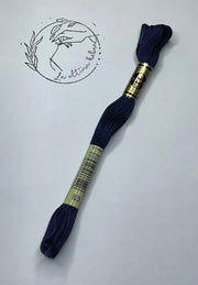 Madeja de bordado DMC - REF.823