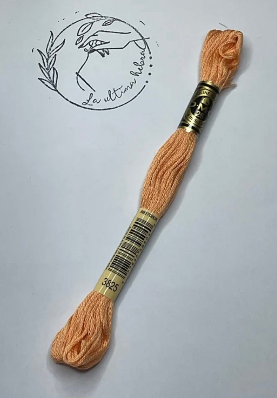 Madeja de bordado DMC - REF.3825