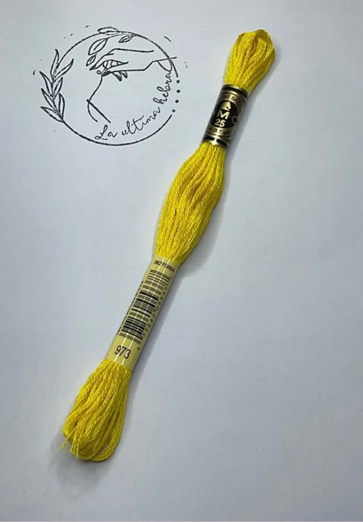 Madeja de bordado DMC - REF. 973