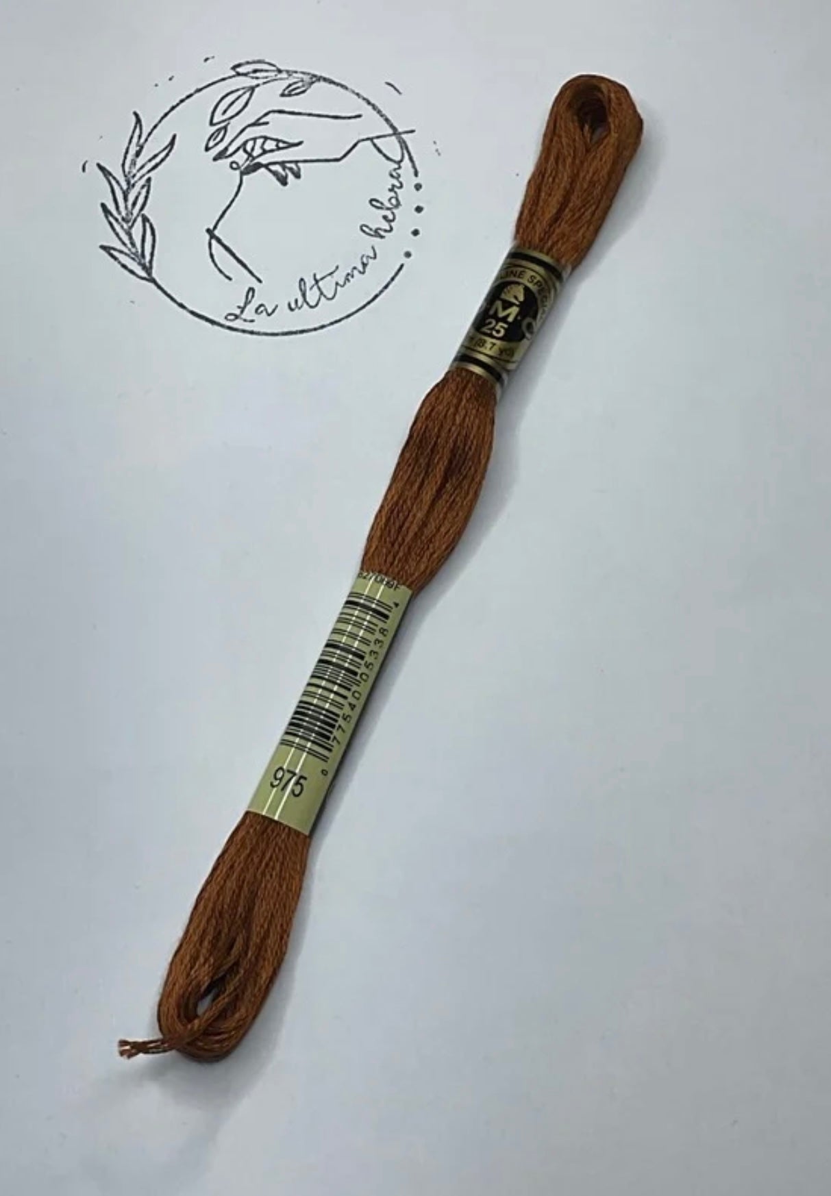 Madeja de bordado DMC - REF.975