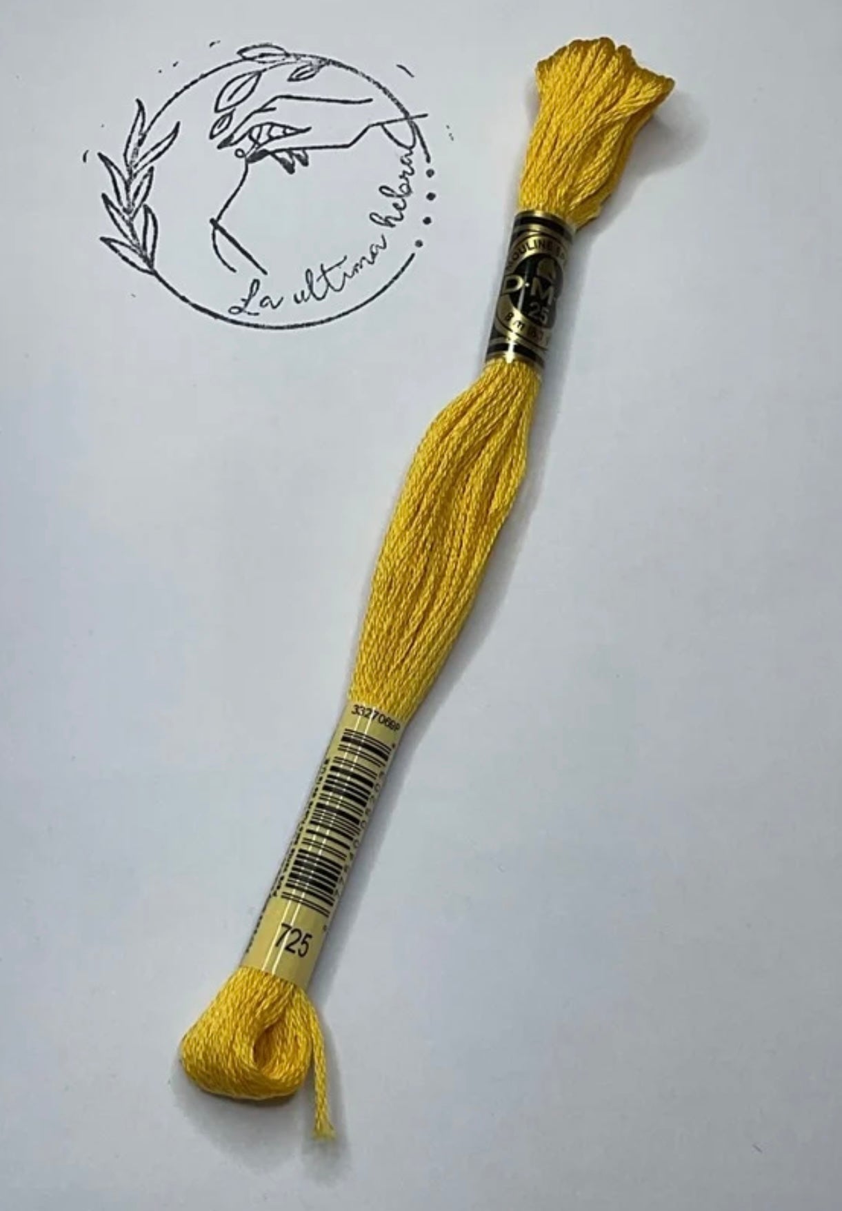 Madeja de bordado DMC - REF. 725