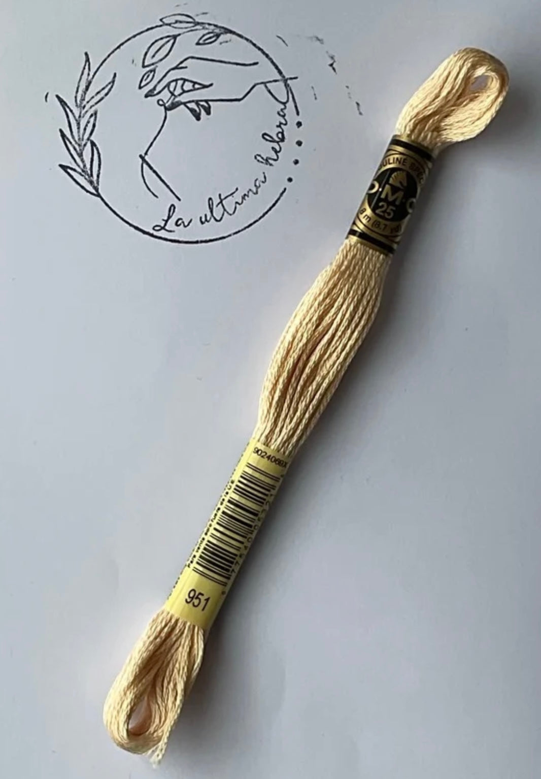 Madeja de bordado DMC - REF. 951